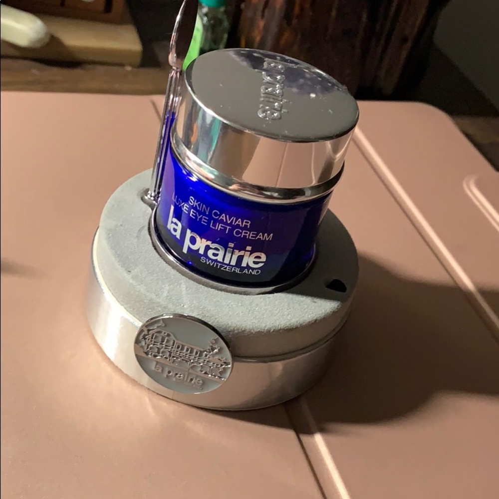 La prairie skin caviar luxe eye cream